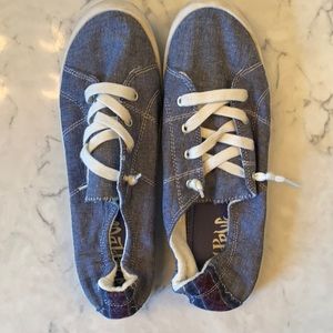 Mad Love size 11, gently worn